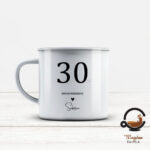 Unikatna rođendanska šalica s personaliziranim natpisom – savršen poklon za posebne trenutke.